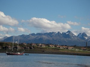 Blick von Ushuaia ueber den Beaglekanal