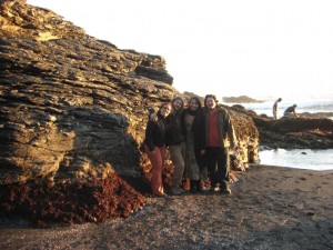 mit Hugo und Karen am Pazifikstrand in der Naehe von Conception