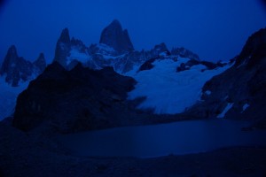 Laguna Los Tres, ca. 7 Uhr morgens  - noch ist das Wetter gut...