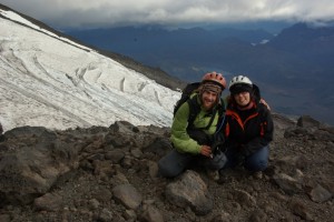 beim Abstieg vor einem Gletscher