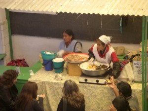 Mittagessen bei den Marktfrauen