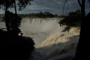 Am Weg der wundervolle Dray Sap Wasserfall...