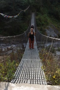 ...ueber die Haengebruecke gehts wieder zurueck nach Dunche, dem Ausgangspunkt.